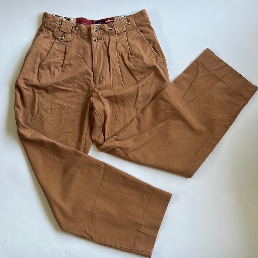 Vintage Tommy Hilfiger five pocket pleated front twill slacks in Carmel color.